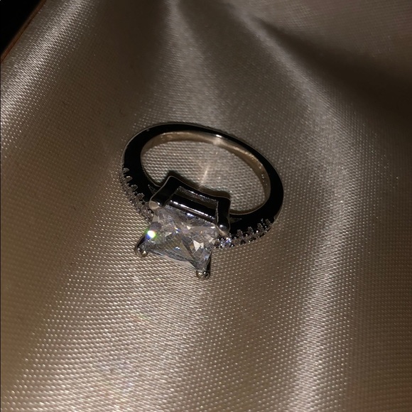 Set of 5 dazzling rings - Picture 8 of 8